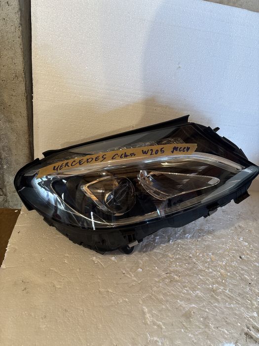 Фар Mercedes B-class 3 броя