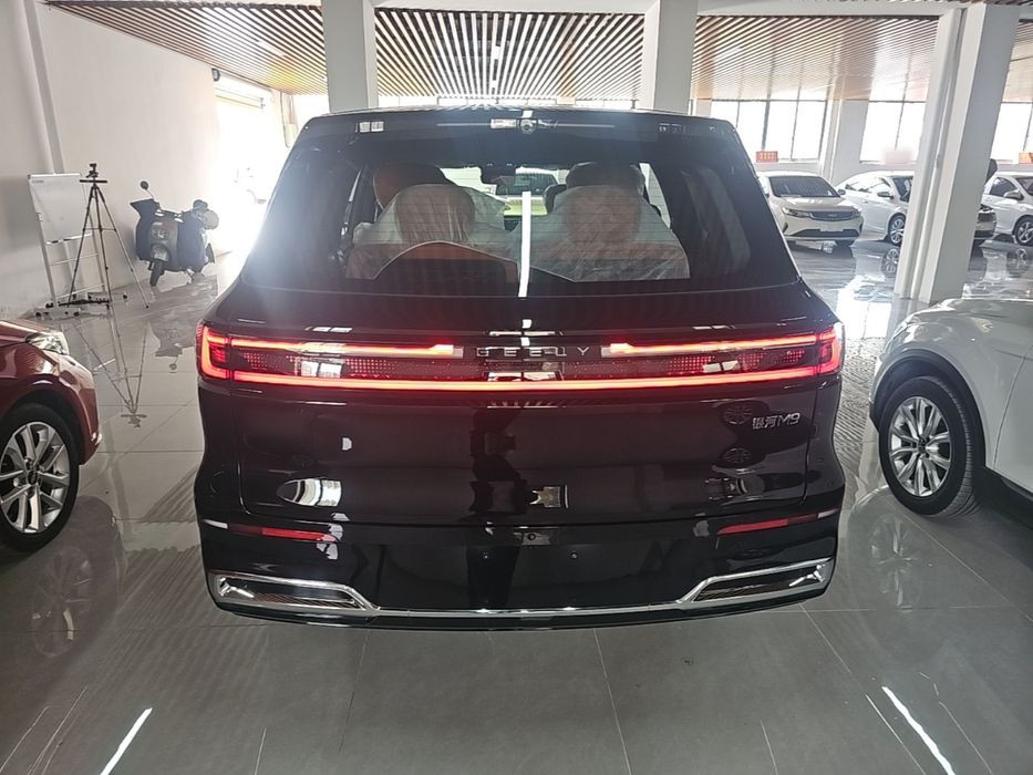 Geely Galaxy M9 2025, 2wd PHEV