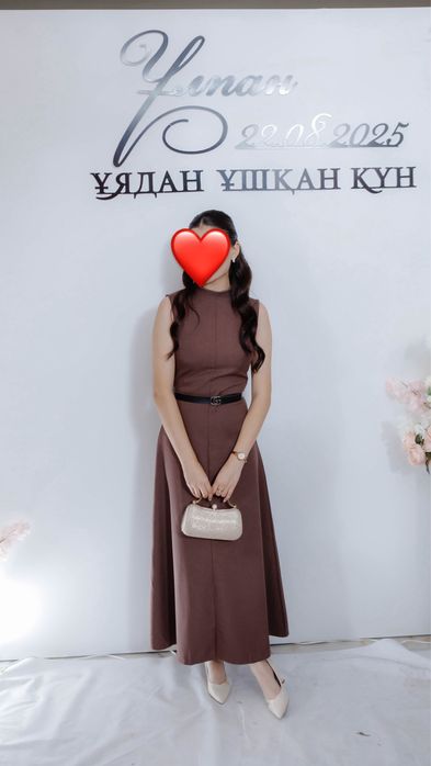 Продам минималистичное платье