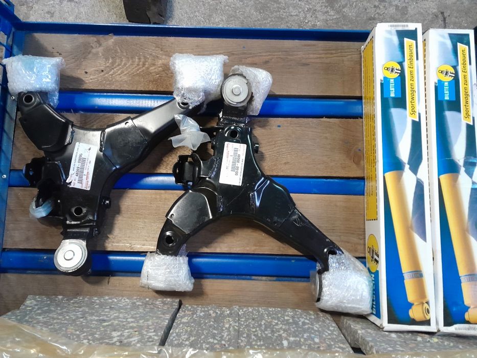 Toyota tundra-sequoia оригинални носачи и амортисьори BILSTEIN