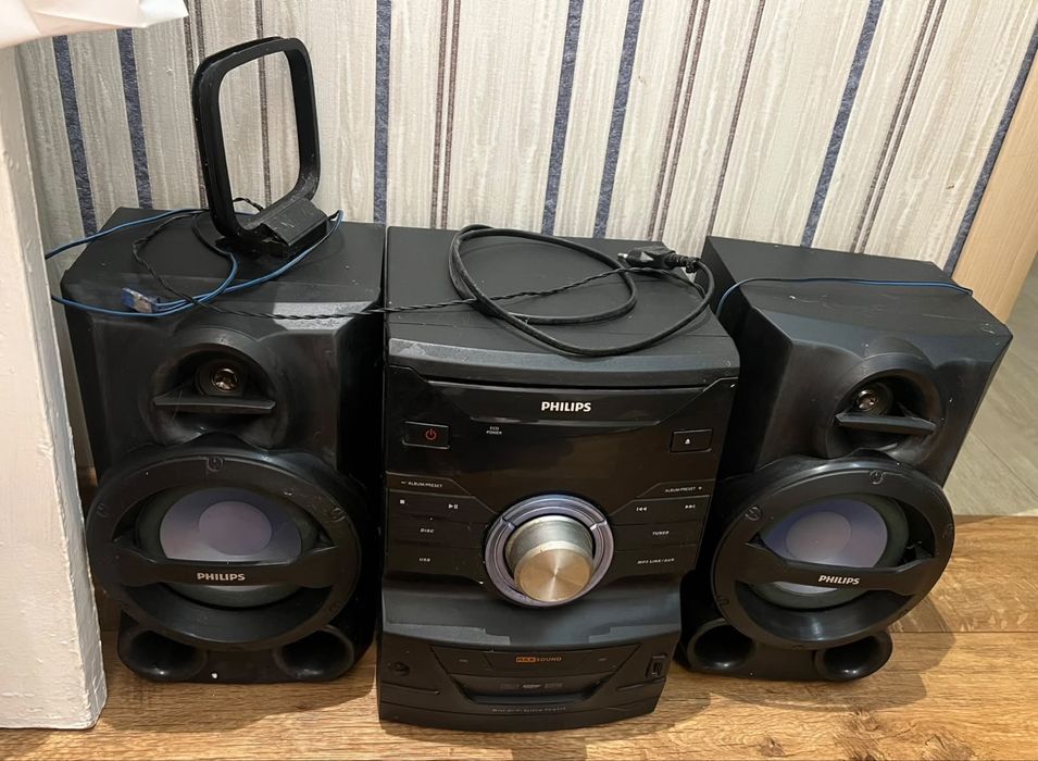мини-система Hi-Fi Philips FWM210/12.