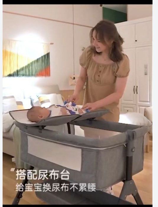 Детская люлька — это специальная кроватка для малышей и новорожденных.