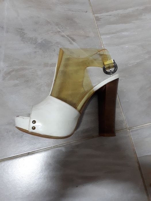 Продам бассаножкий женскией