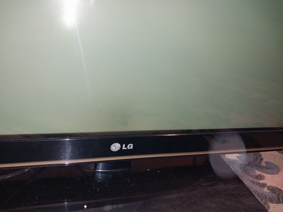 Телевизор LG  не новый не рабочий