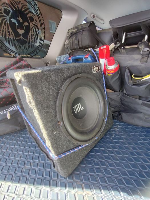Сабвуфер автомобильный