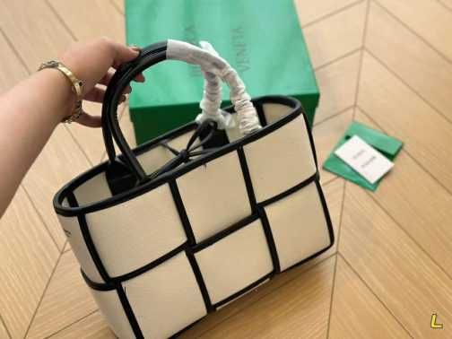 Geanta de mana dama Bottega Veneta  645-05