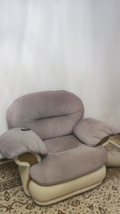Продам мягкий уголок б/у