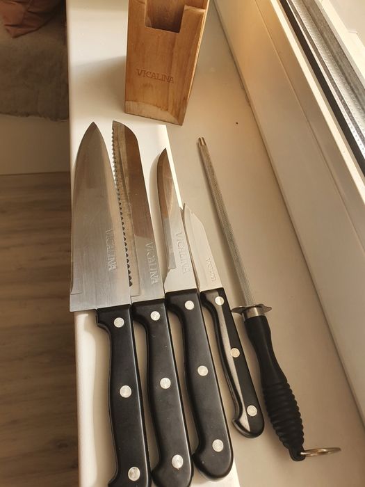 Набор ножей фирмы Vicalina