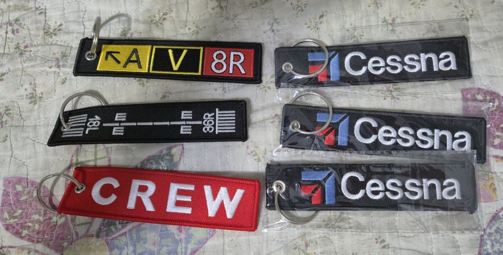 Брелки с авиационной темой