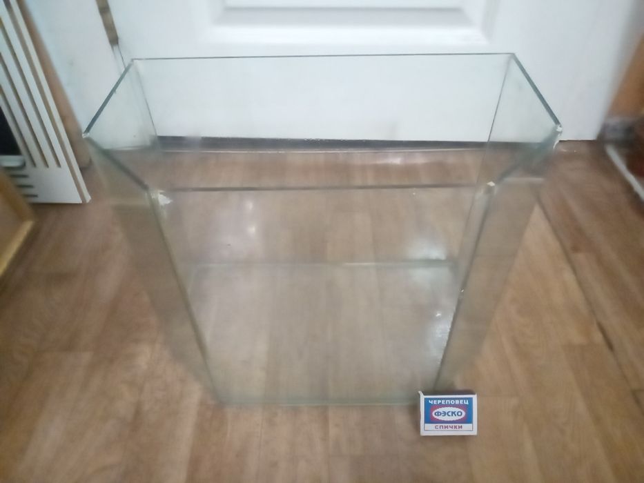 Аквариум за 5000. Старенький