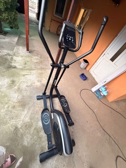 Bicicletă eliptică fitness