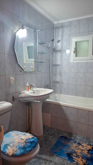Apartament de închiriat zona Barieră Catedrală