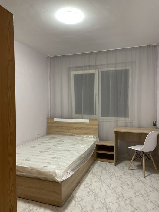 Дава се под наем Четиристаен апартамент в Варна, Младост 1 - 100 кв.м за 700 € - Снимка #2