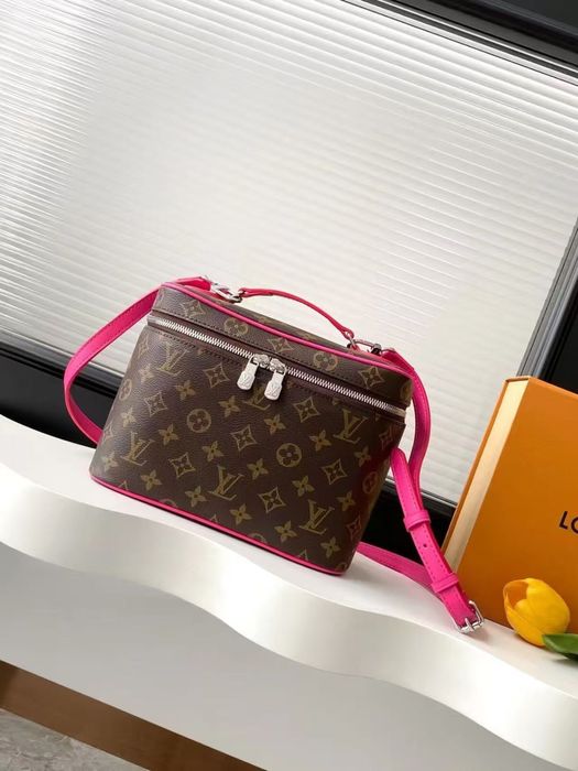 Косметичка LV Louis Vuitton Nice BB