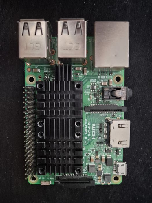 Rasp erry Pi 3 model 3B+