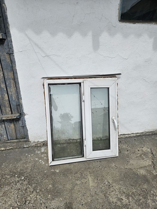 Продам пластиковый окно