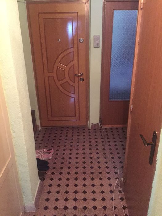 Închiriez cameră apartament