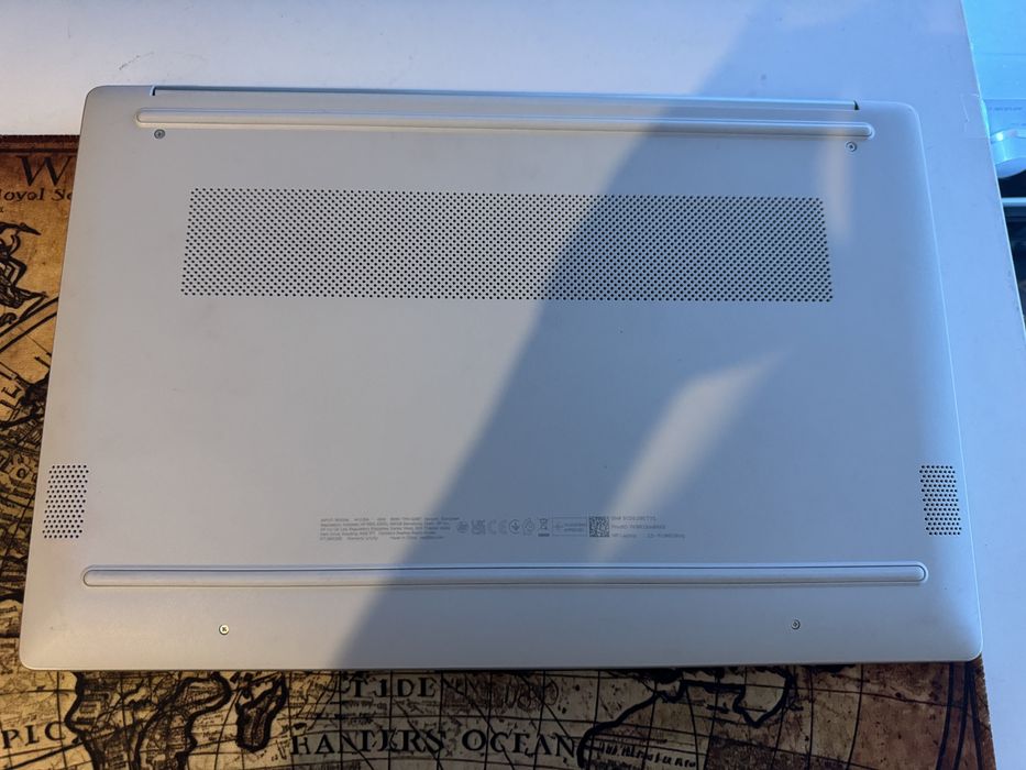 Laptop HP 15 – Ryzen 5 7520U, 16GB RAM, SSD 512GB, Ca Nou, Garanție până în Iulie 2027