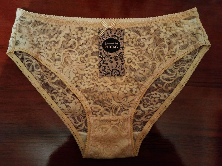 Комплект нижнего белья "Red Tag". Новый.