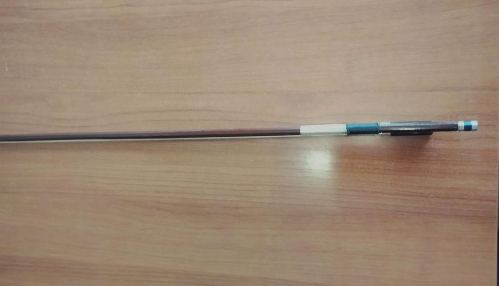 Смычок для музыкальный инструментов