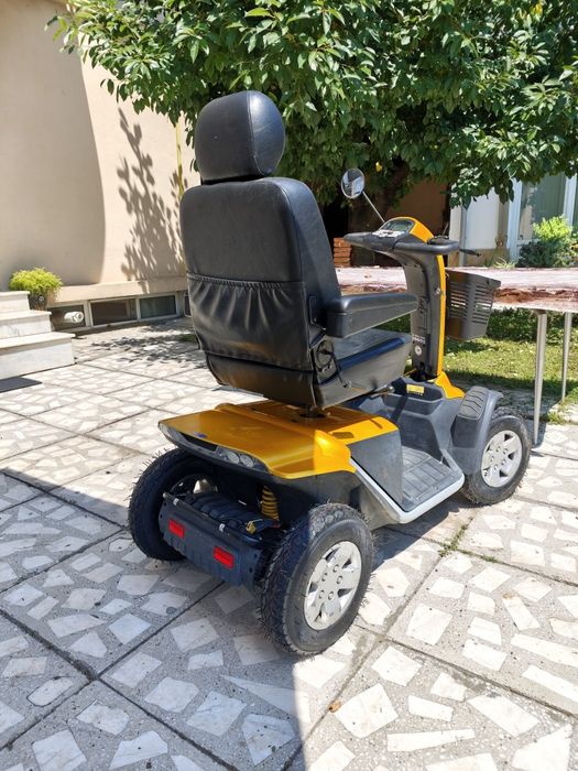 Scuter electric persoane handicap dizabilitati batrani moped Pride