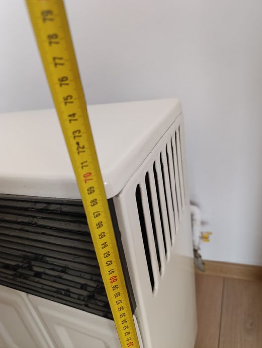 Vând convector pe gaz