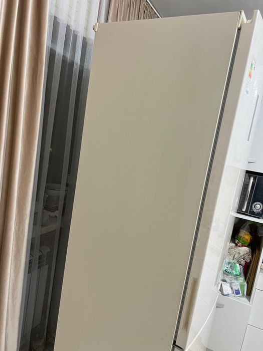 Продаётся LG Холодильники