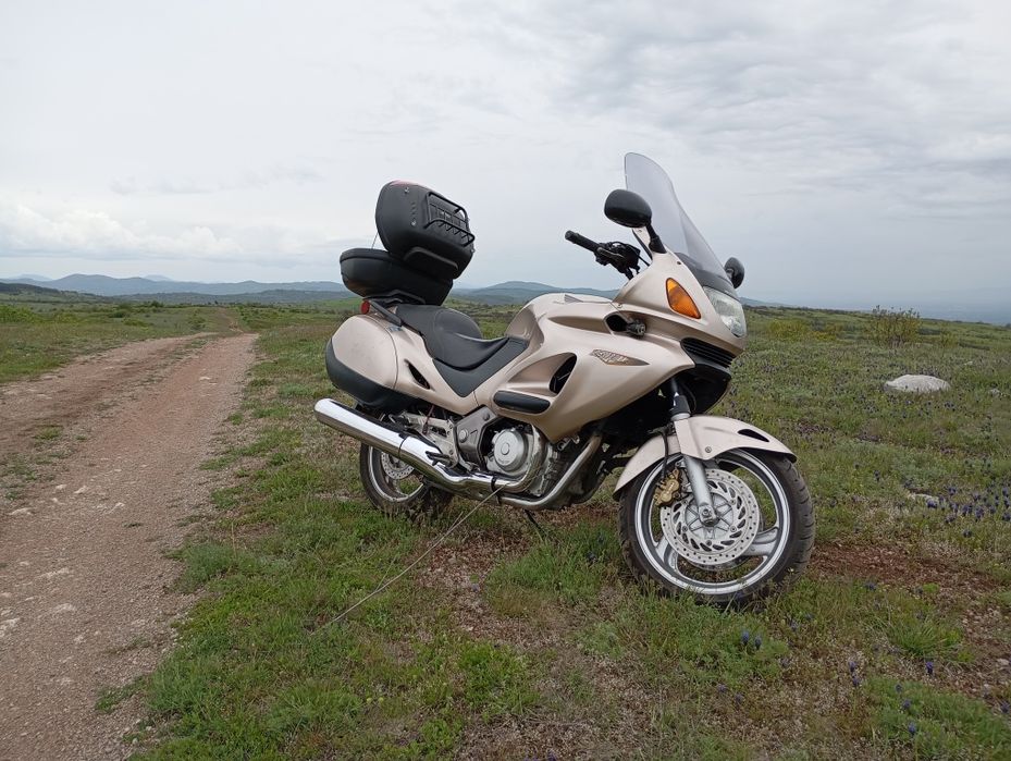 Мотор Хонда Девил, Honda Deauville 650