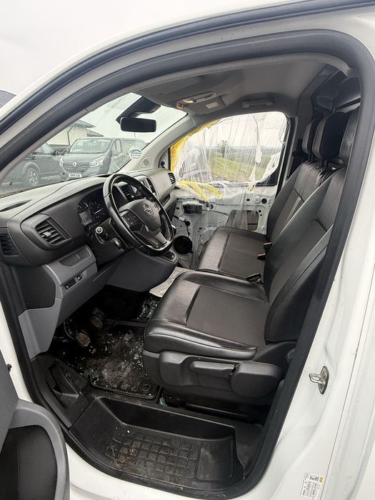 Opel vivaro 2021 avariat