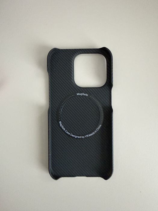 Husa Iphone 15 Pro carbon