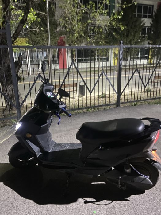 Продам Электро мопед .