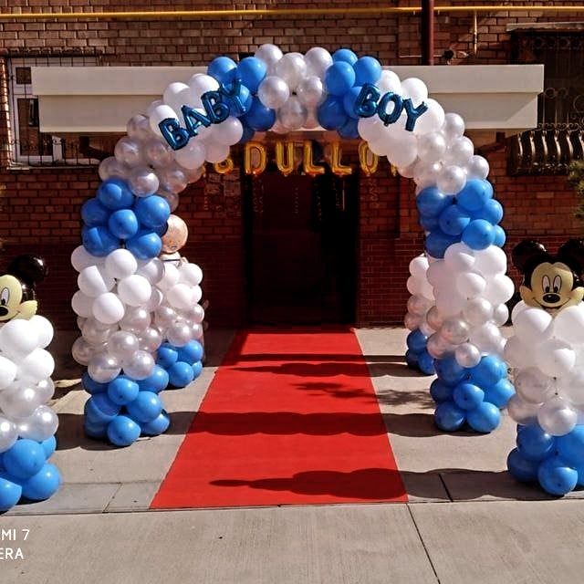 Праздничное оформление шарами