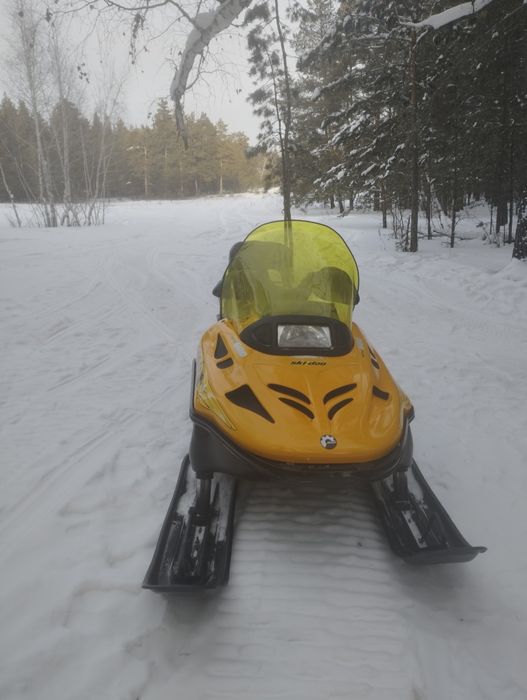 Продам снегоход BRP600