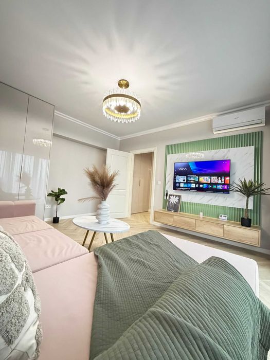 Primim Card Vacanta! Cazare Regim Hotelier Apartamente 1-2-3 Cam zona Palas Centru Newton EV-PL