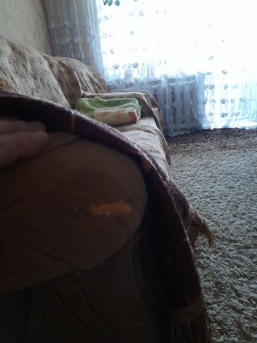 Продам диван и кресла