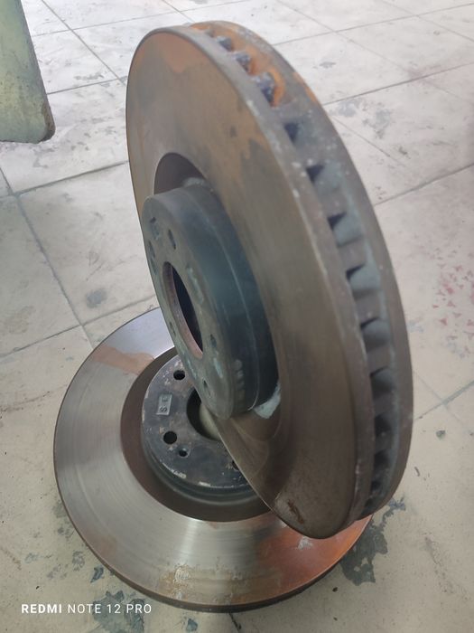 Диски тормозные передние