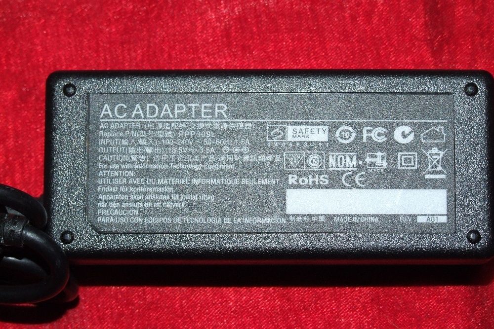 ALIMENTATOARE - ADAPTER, caracteristici diferite, perfecta stare