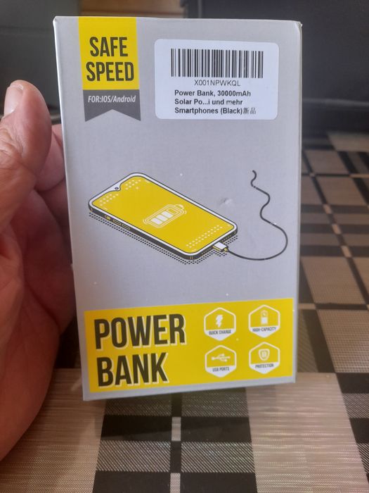 Vind baterie externa 30.000 noi