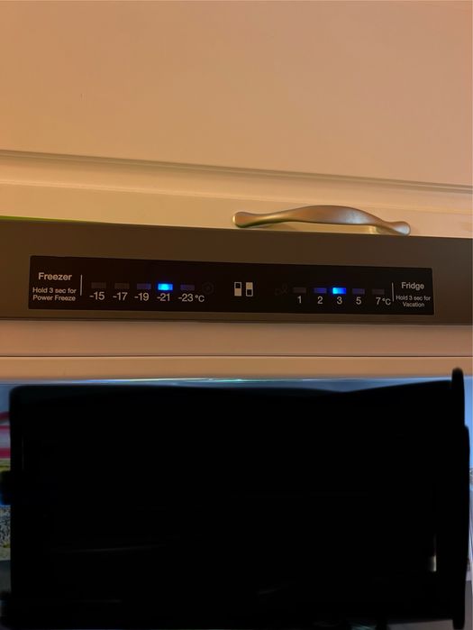 Хладилник SAMSUNG h-186 w-65 l-58,5 см.