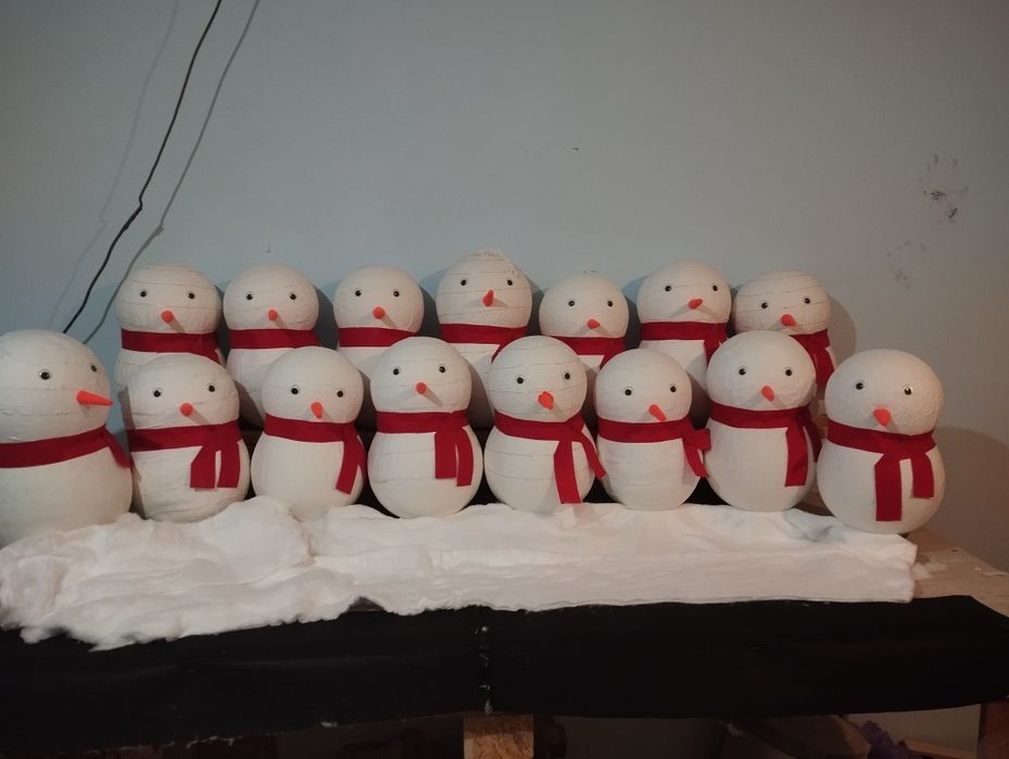 Снеговики из хлопка