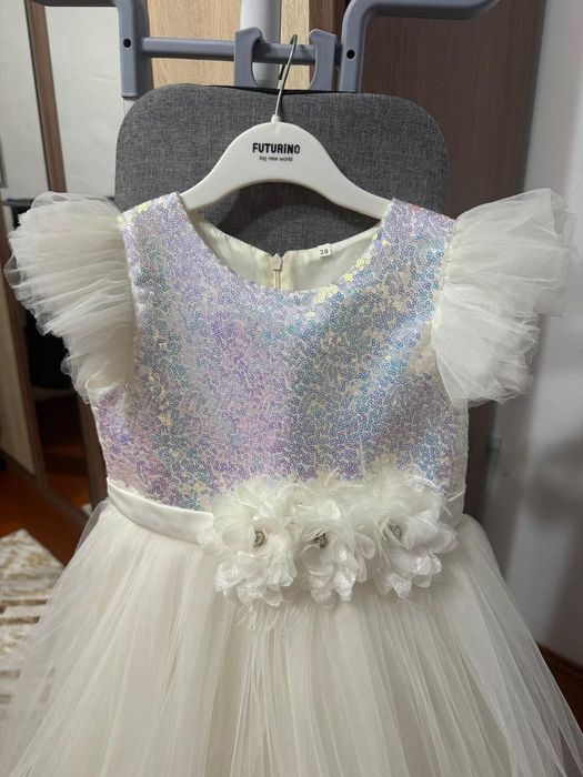 Белое платье 38рр