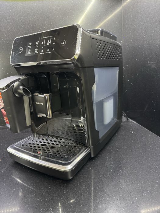 Кафемашина Philips 2200 Series LatteGo.