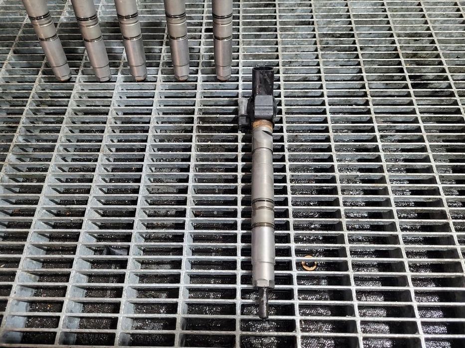 Injector Volkswagen Touareg 7P 3.0 TDI 2010 - 2014 204CP CASD (1109) Diesel 0445116023