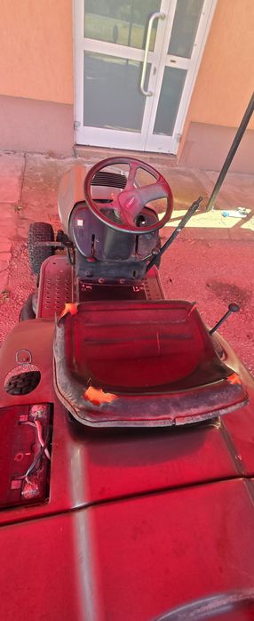 Tractoras de tuns iarba 12 hp