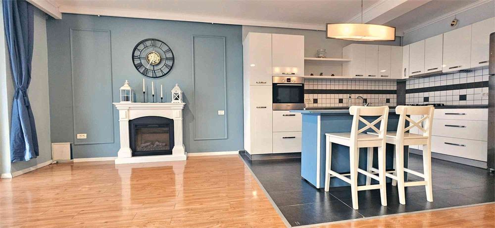 Proprietar in vatră  la asfalt,140m2 utili cu garaj si panouri foto sau SCHIMB