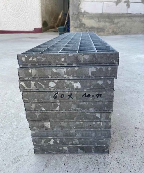 Trepte zincate 88x20