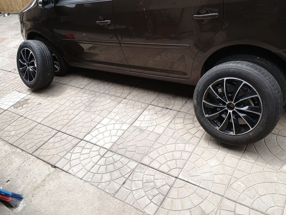 Jande 205/60/R16