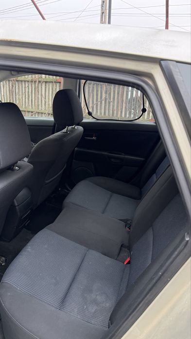 Vând Mazda 3 2005 1.6 Diesel 109 cp