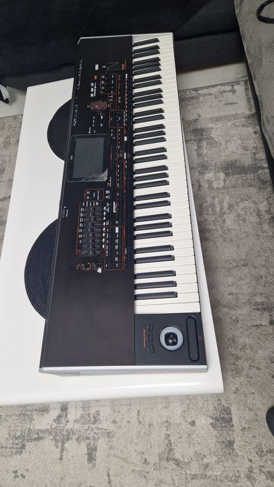 Vând Korg PA- 4x 76 clape!!