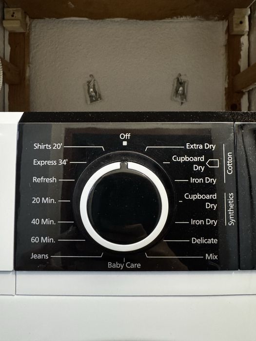 Vând uscător de rufe Heinner - 7kg, cu pompa de caldura!